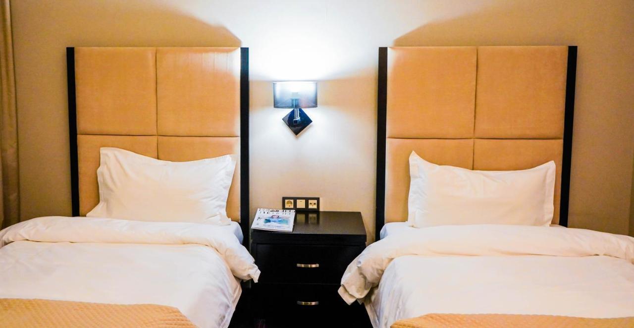 Jelsomino Boutique Hotel Asztana Kültér fotó