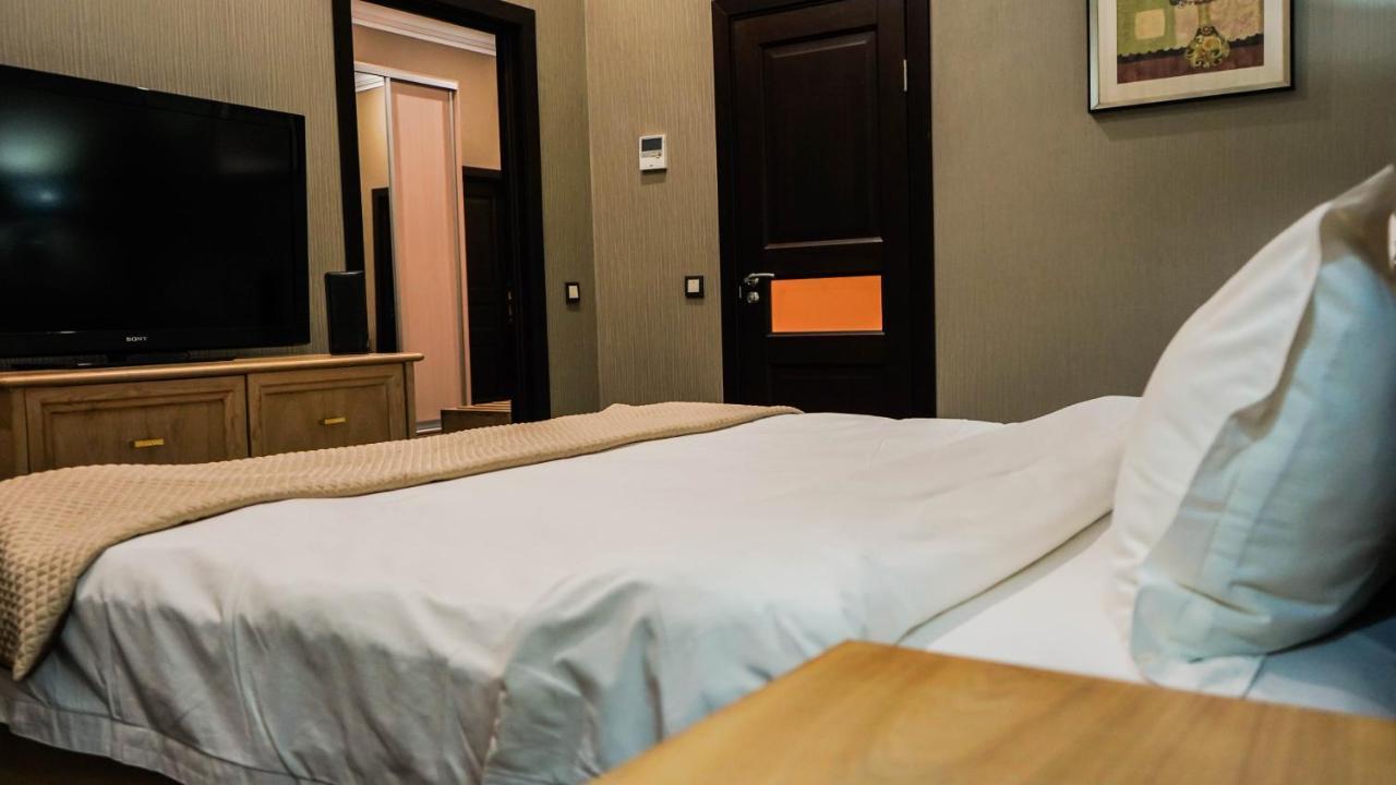 Jelsomino Boutique Hotel Asztana Kültér fotó