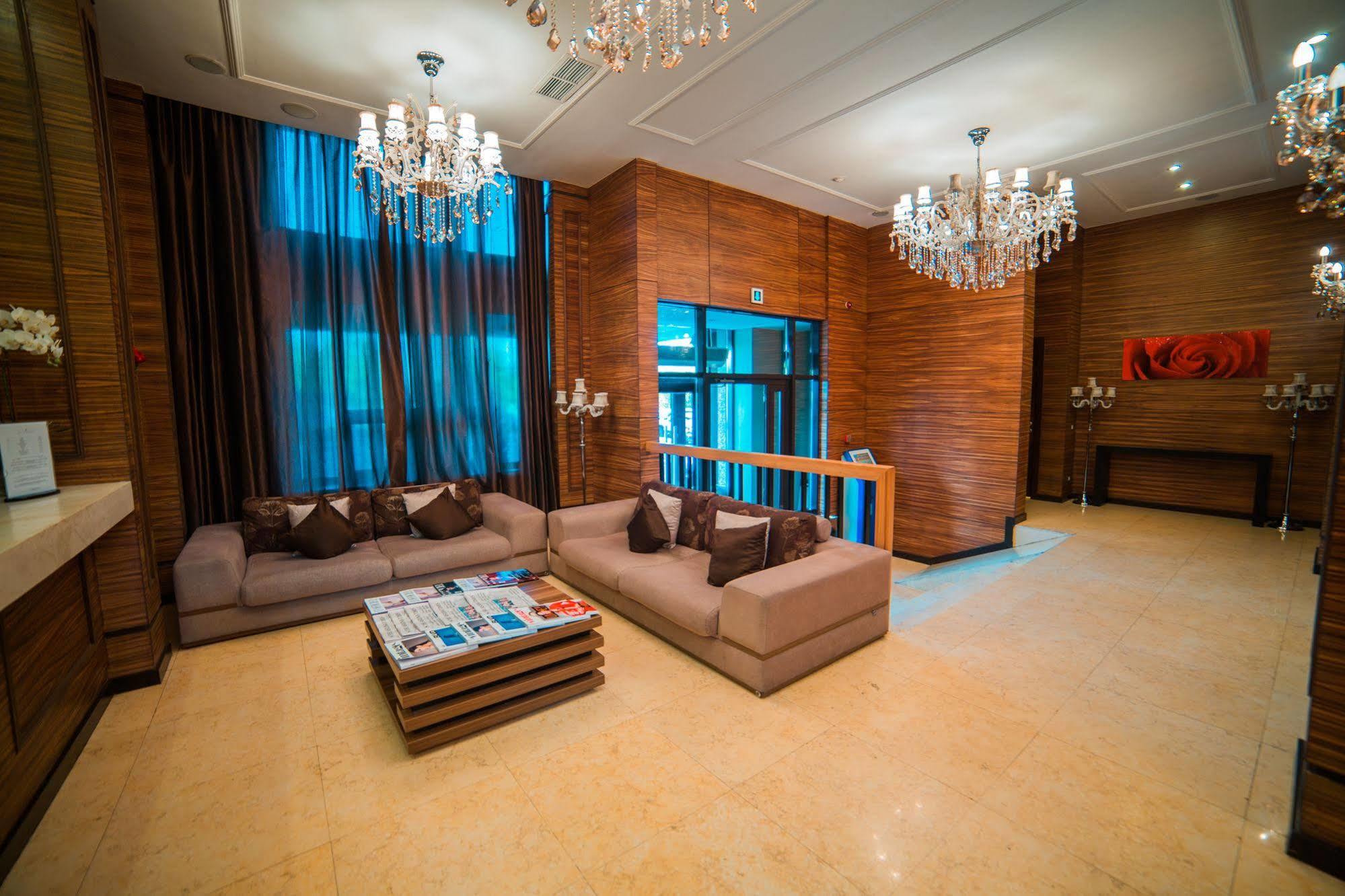 Jelsomino Boutique Hotel Asztana Kültér fotó
