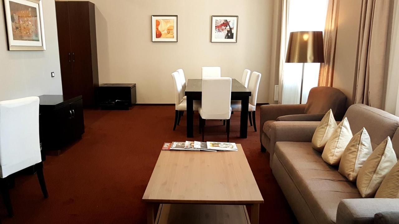 Jelsomino Boutique Hotel Asztana Kültér fotó