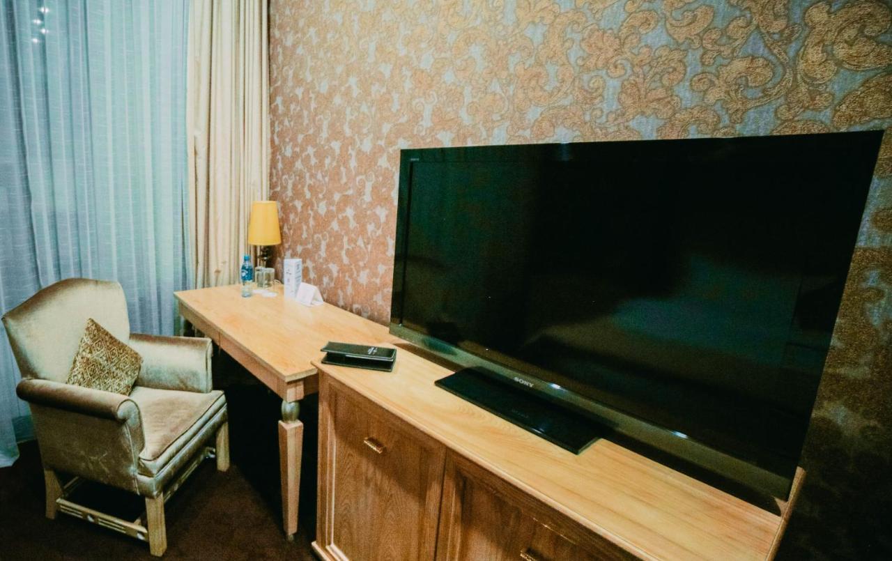 Jelsomino Boutique Hotel Asztana Kültér fotó