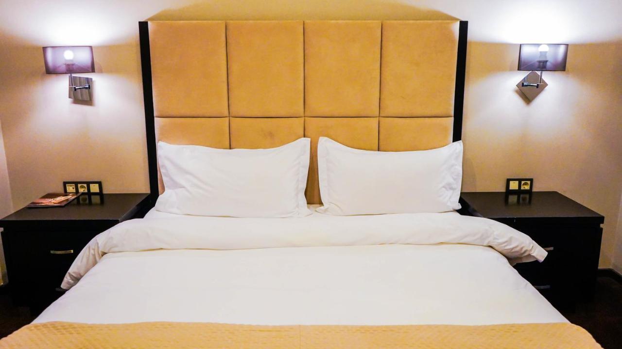Jelsomino Boutique Hotel Asztana Kültér fotó
